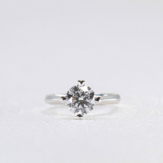 In-Stock 1.60cts Round Shape Lab Grown Diamond Ring (ANDREE – GD0051CM)