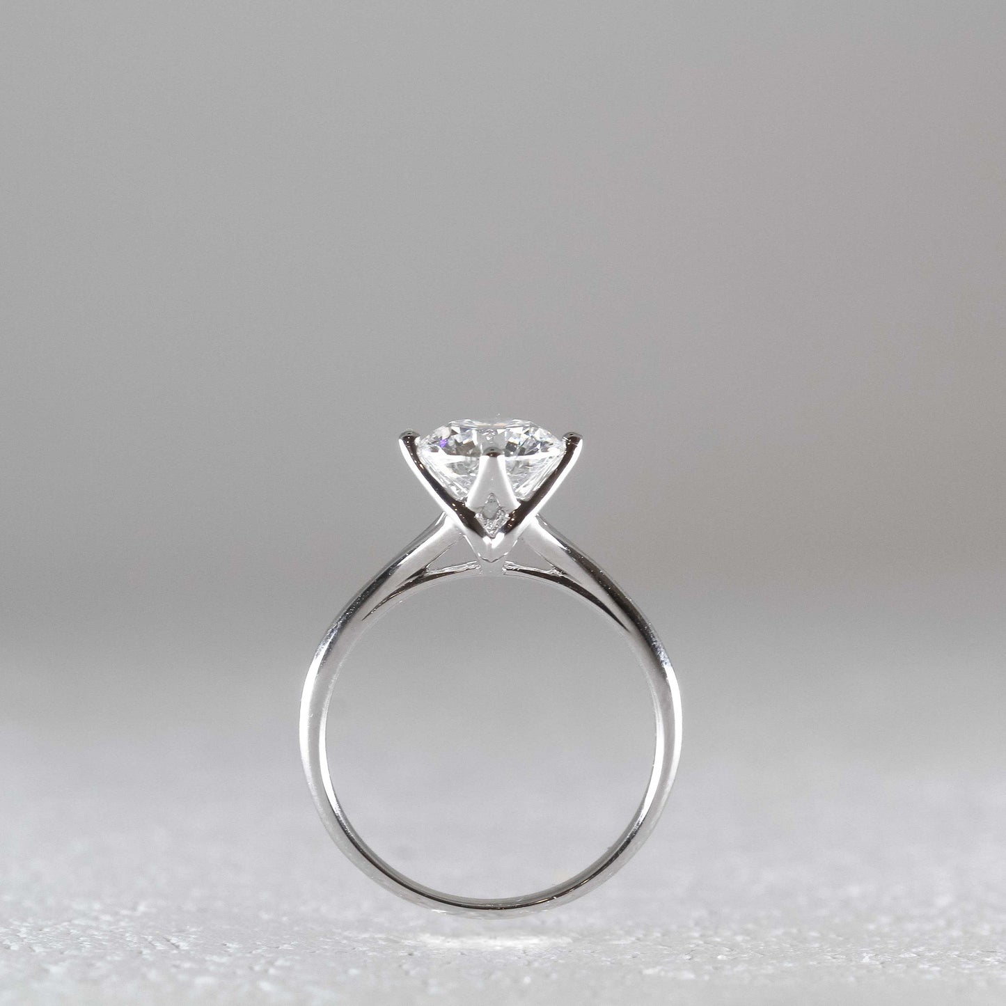 In-Stock 1.52cts Round Shape Lab Grown Diamond Ring (GEMM - TM1018)